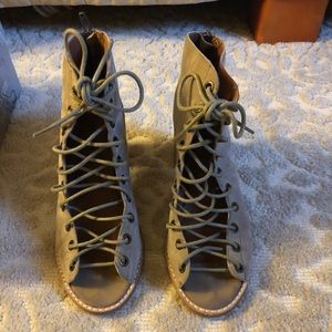 Jeffrey Campbell Cors heel